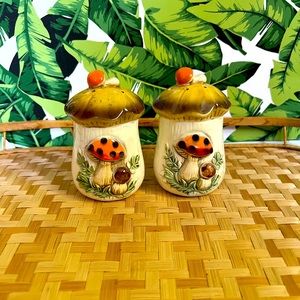 Vintage Merry Mushroom Salt and Pepper Shakers
